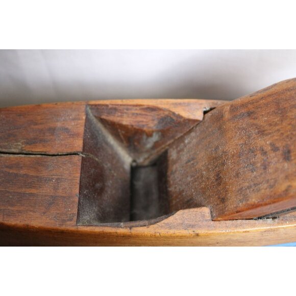 Auburn Tool Co. Wood Coffin Shaped Smoothing Plane - Picture 8 of 8
